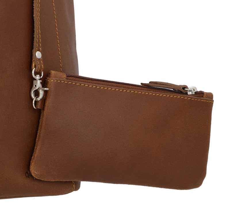 gusti-leder-cassidy-shopper-handtasche-aus-leder-urban-understatement-look image 4