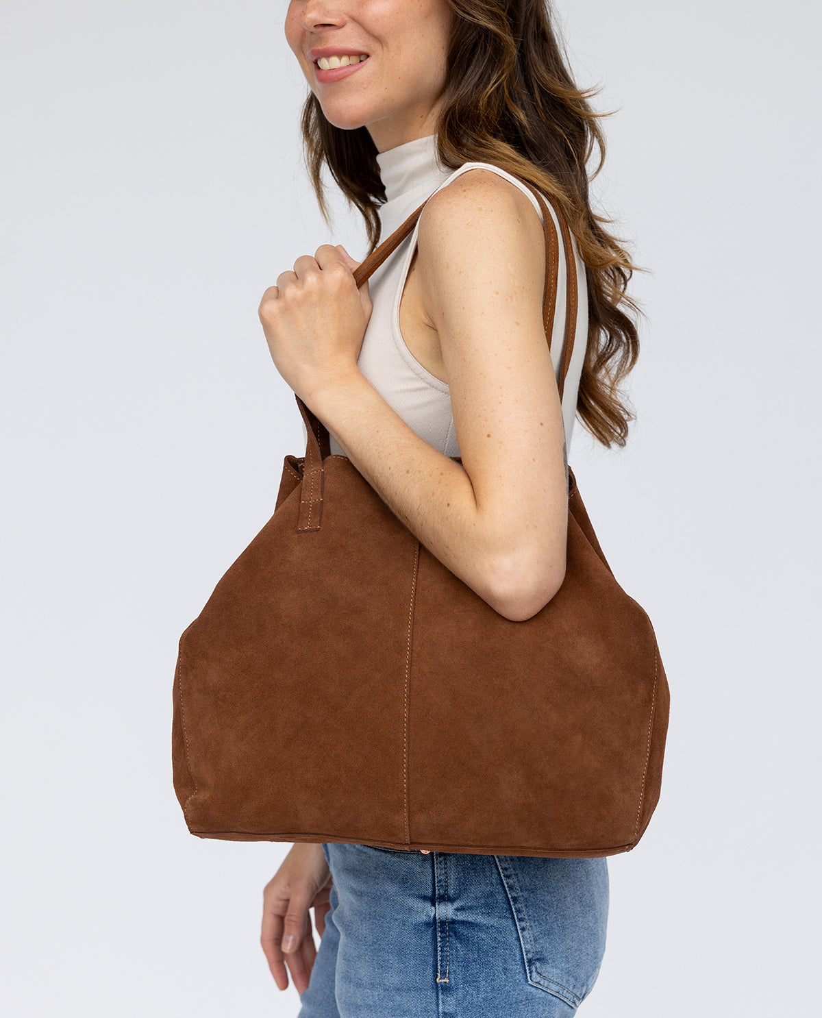 gusti-leder-belana-shopper-aus-leder-mit-magnetverschluss image 1