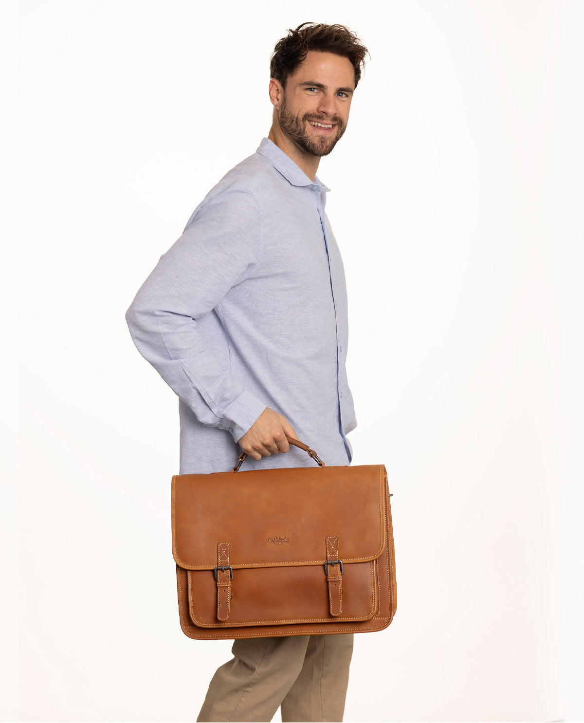 gusti-leder-outlet-umh-ngetasche-aktentasche-vintage-f-r-notebook-und-a4 image 3