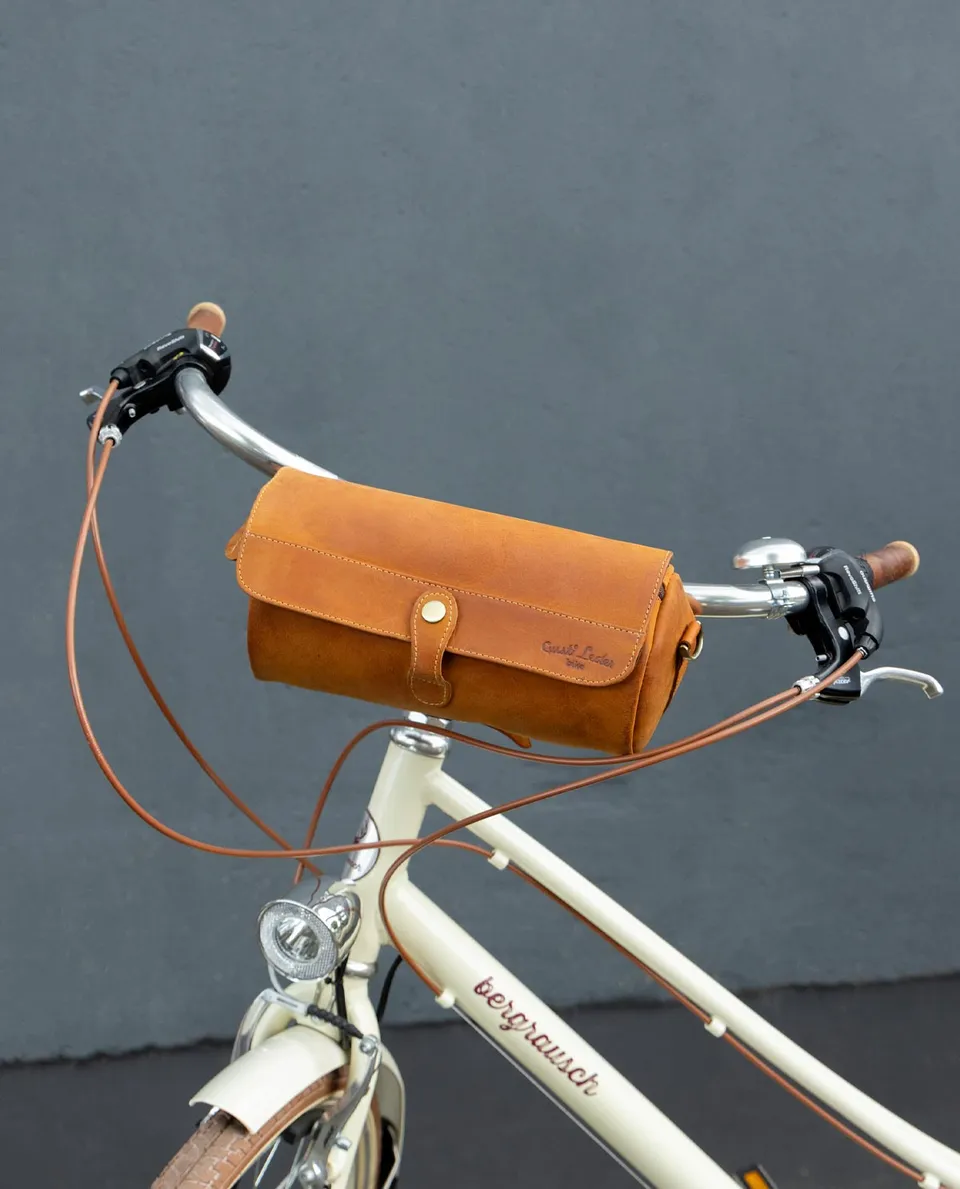 gusti-leder-roberto-lenkertasche-2-in-1-umh-ngetasche image 1
