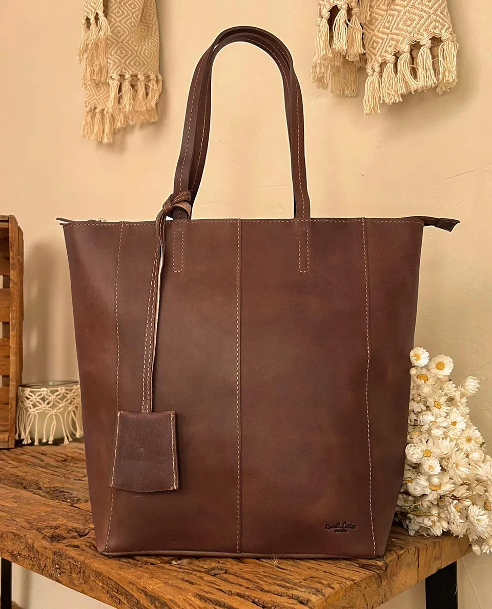 gusti-leder-caro-shopper-handtasche-mit-rei-verschlussfach image 1