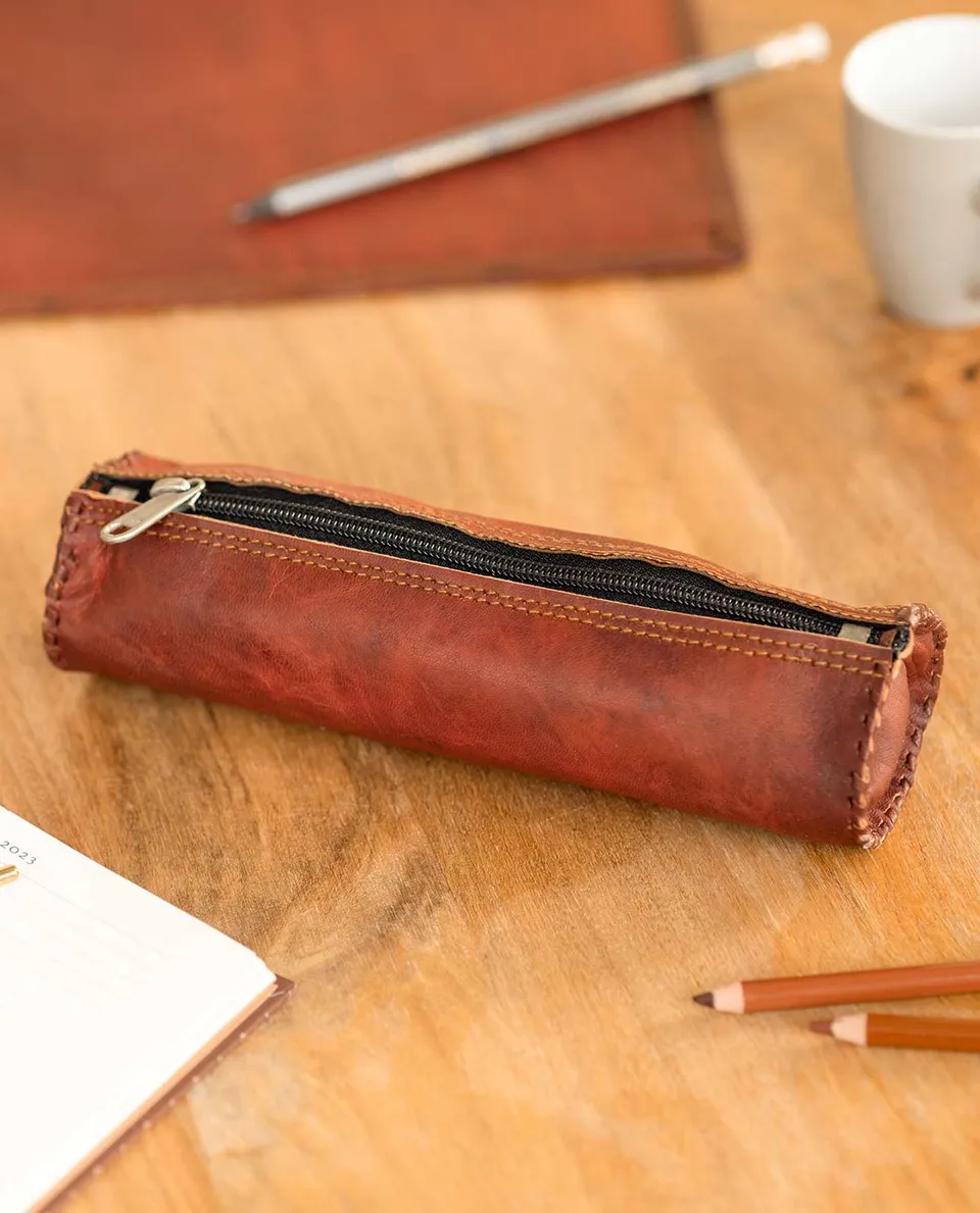 gusti-leder-timmy-federtasche-schlamperrolle-aus-ziegenleder image 1