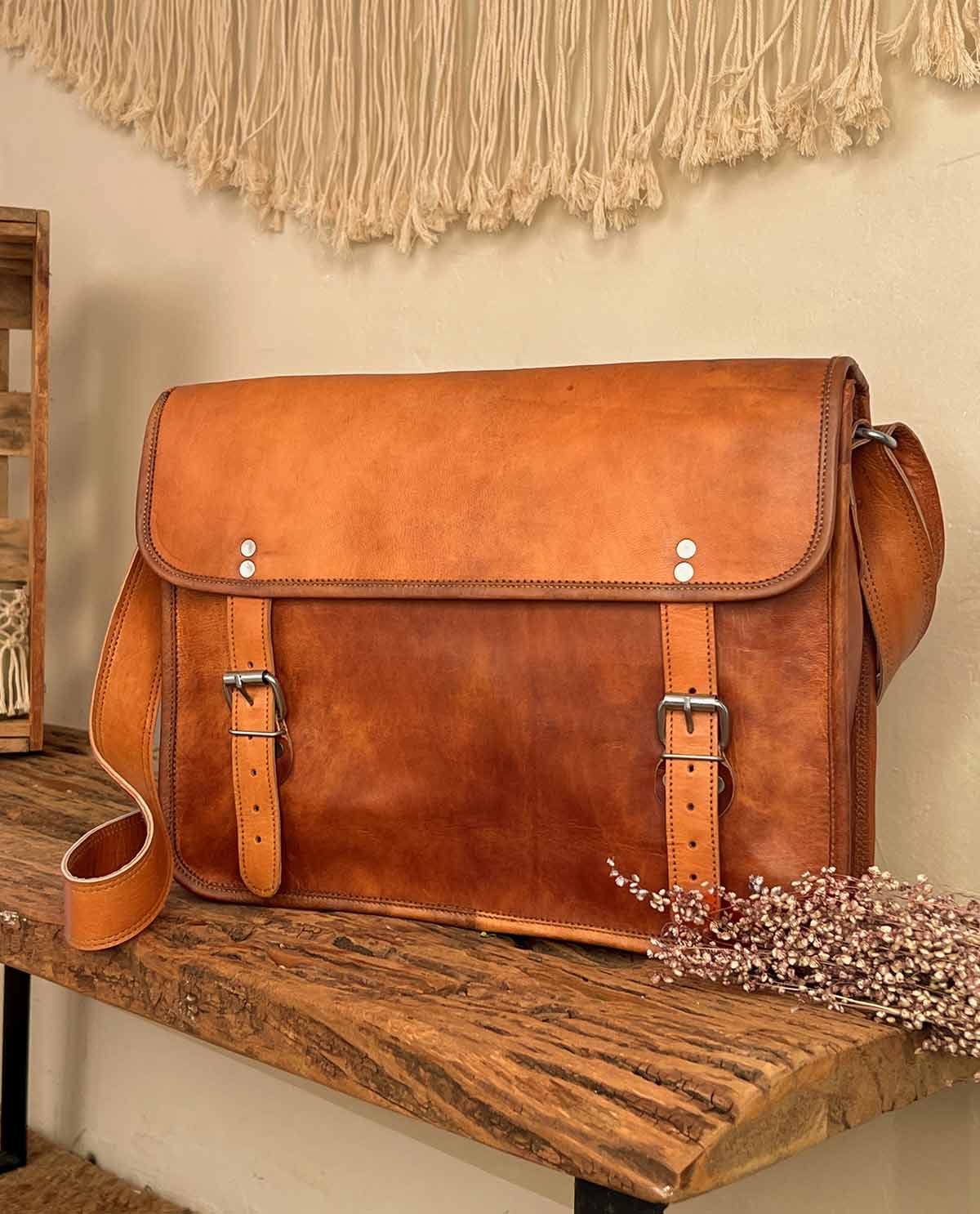 gusti-leder-john-15-umh-ngetasche-college-vintage-leder-outlet image 2