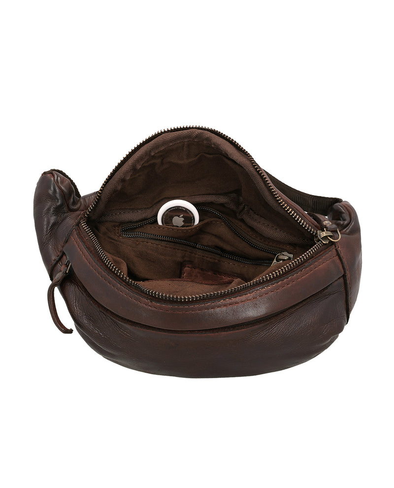gusti-leder-spencer-g-rteltasche-aus-waschleder image 3