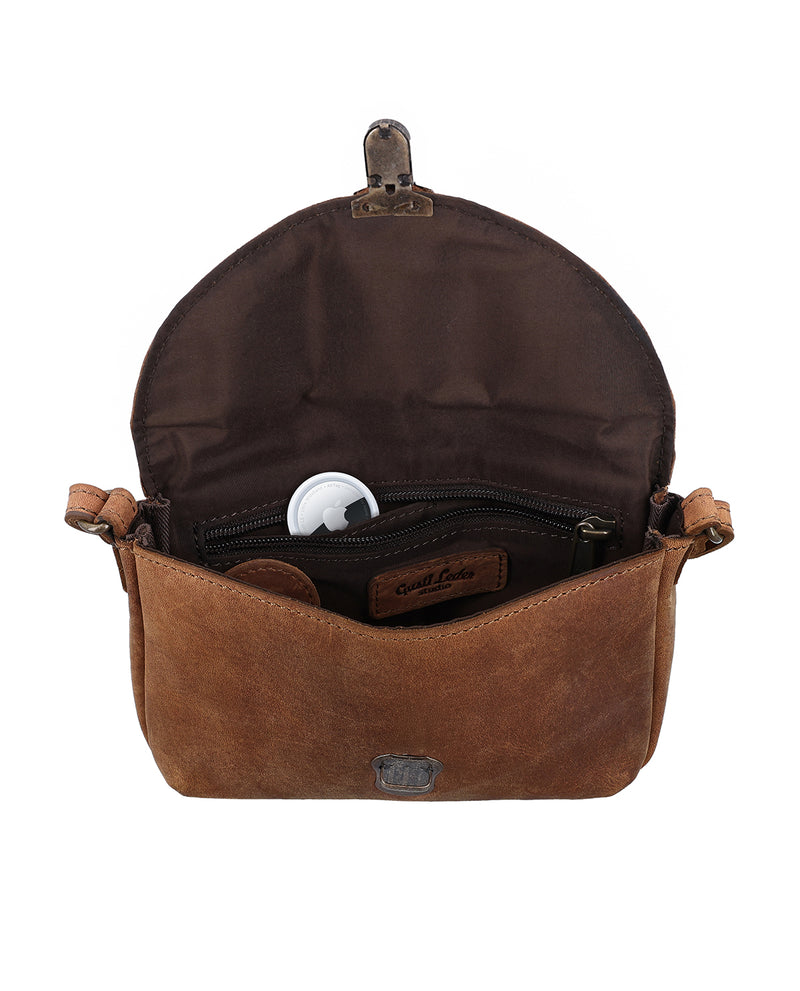 gusti-leder-carole-umh-ngetasche-rindsleder-braun image 4
