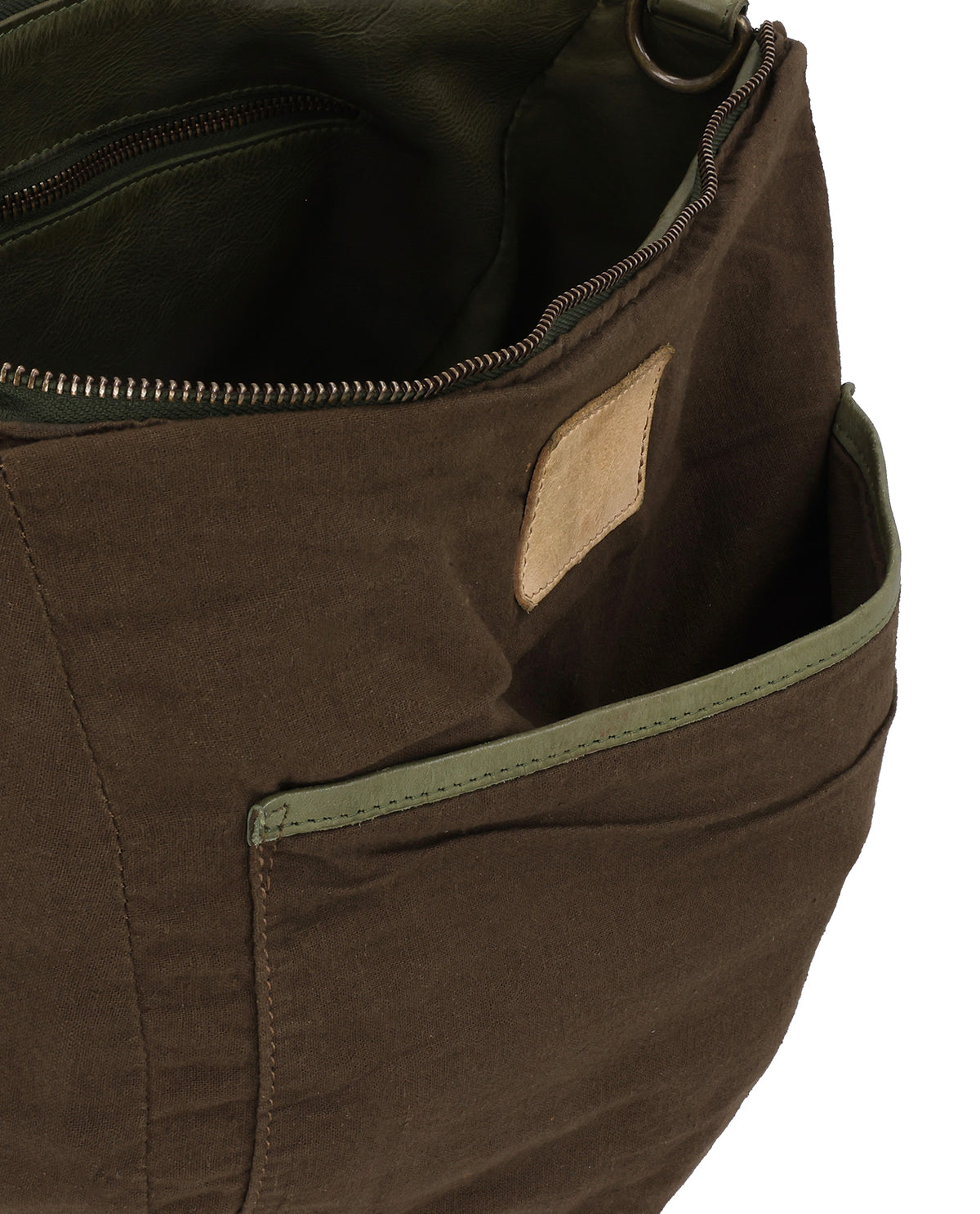 gusti-leder-clover-handtasche-gr-n-geflochten-rindsleder image 7