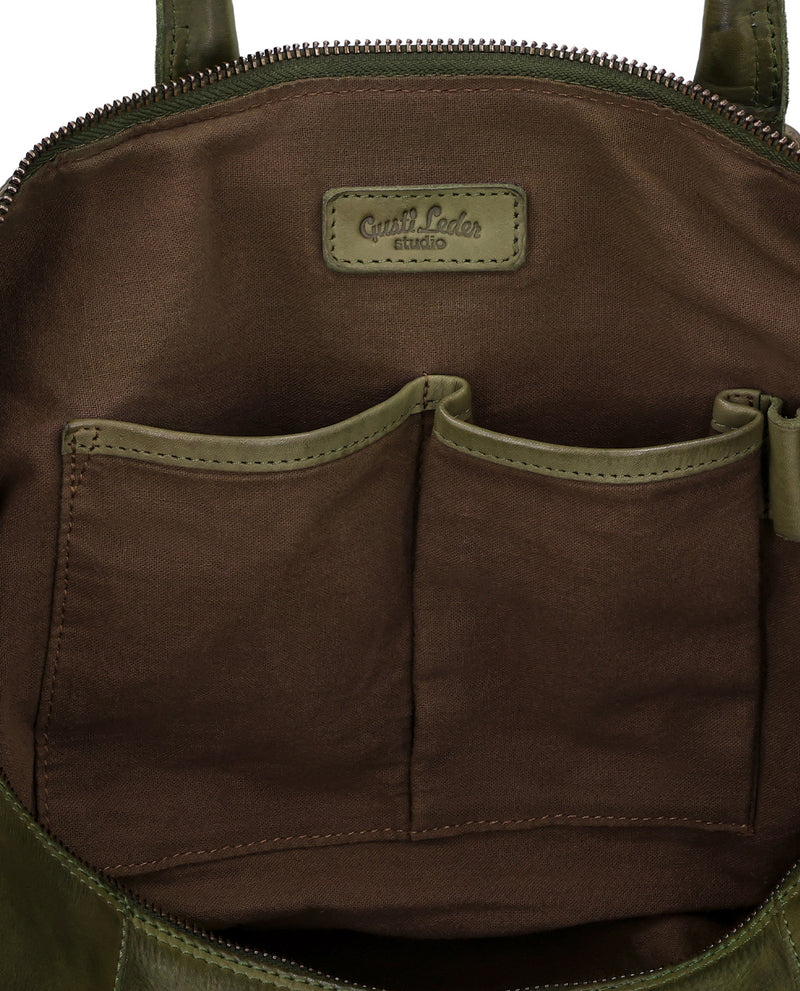 gusti-leder-joris-reisetasche-leder-gr-n-mit-airtag-fach image 7