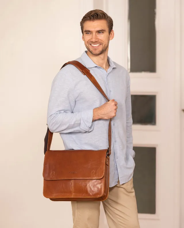 gusti-leder-pharell-leder-schultertasche-laptoptasche-15-zoll image 1