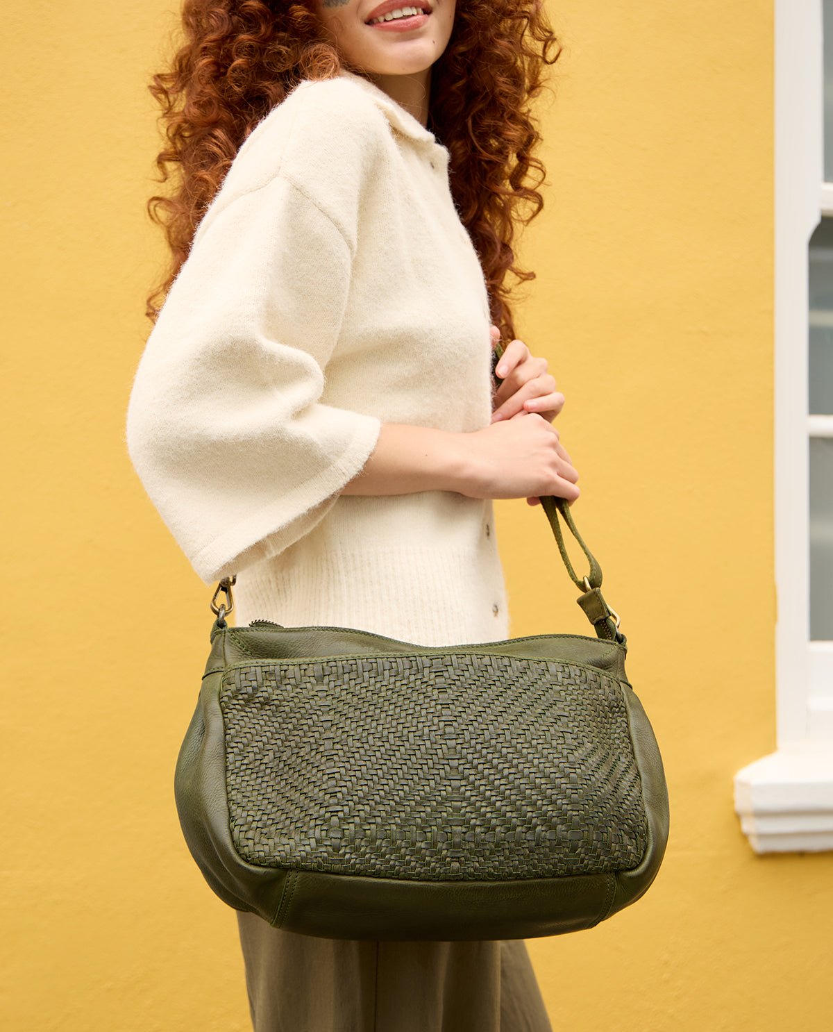 gusti-leder-ulla-gro-e-lederhandtasche-damen-gr-n-gewaschenes-leder image 1