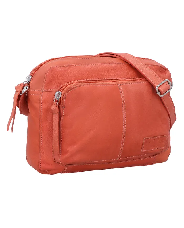 gusti-leder-amani-kleine-lederhandtasche-damen-mit-au-enfach image 1