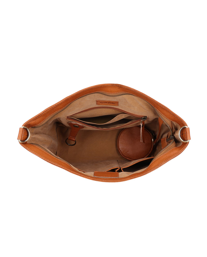 gusti-leder-alara-new-damen-handtasche-braun-mit-airtag-fach image 5