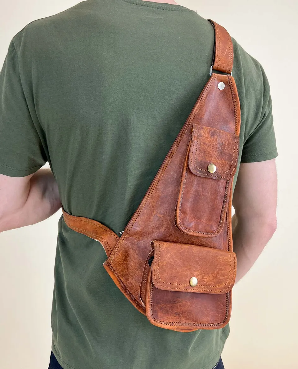 gusti-leder-joan-sling-rucksack-ziegenleder-braun image 1