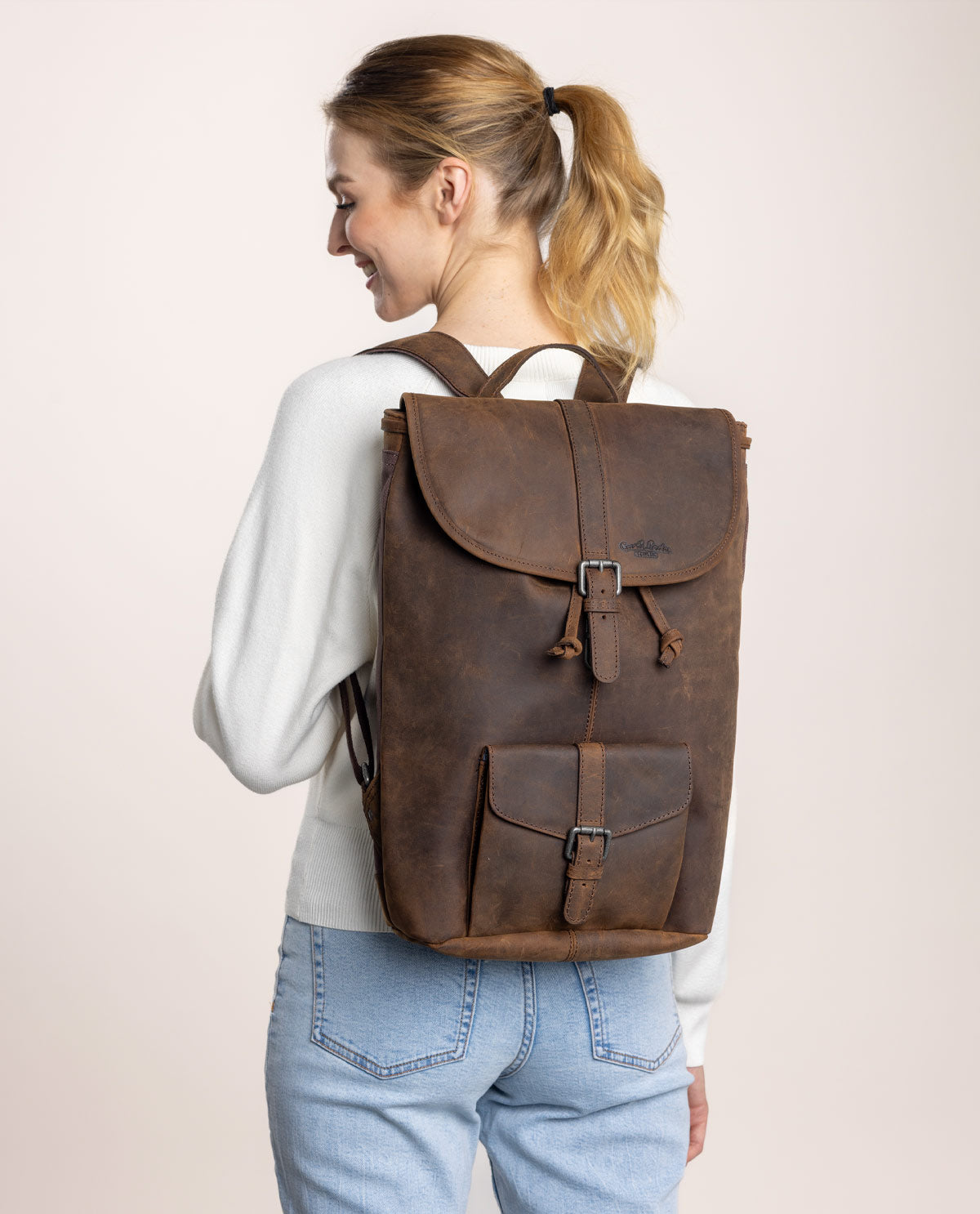 gusti-leder-nolan-outlet-rucksack-leder-alltag-und-reise image 4