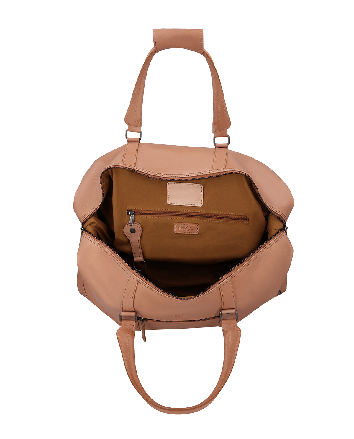 gusti-leder-ruben-reisetasche-beige-mit-schultergurt image 3