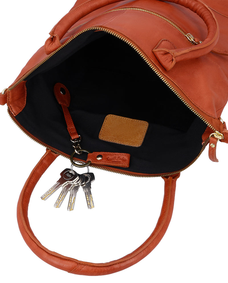 gusti-leder-mia-umh-ngetasche-extragro-aus-rindsleder image 2
