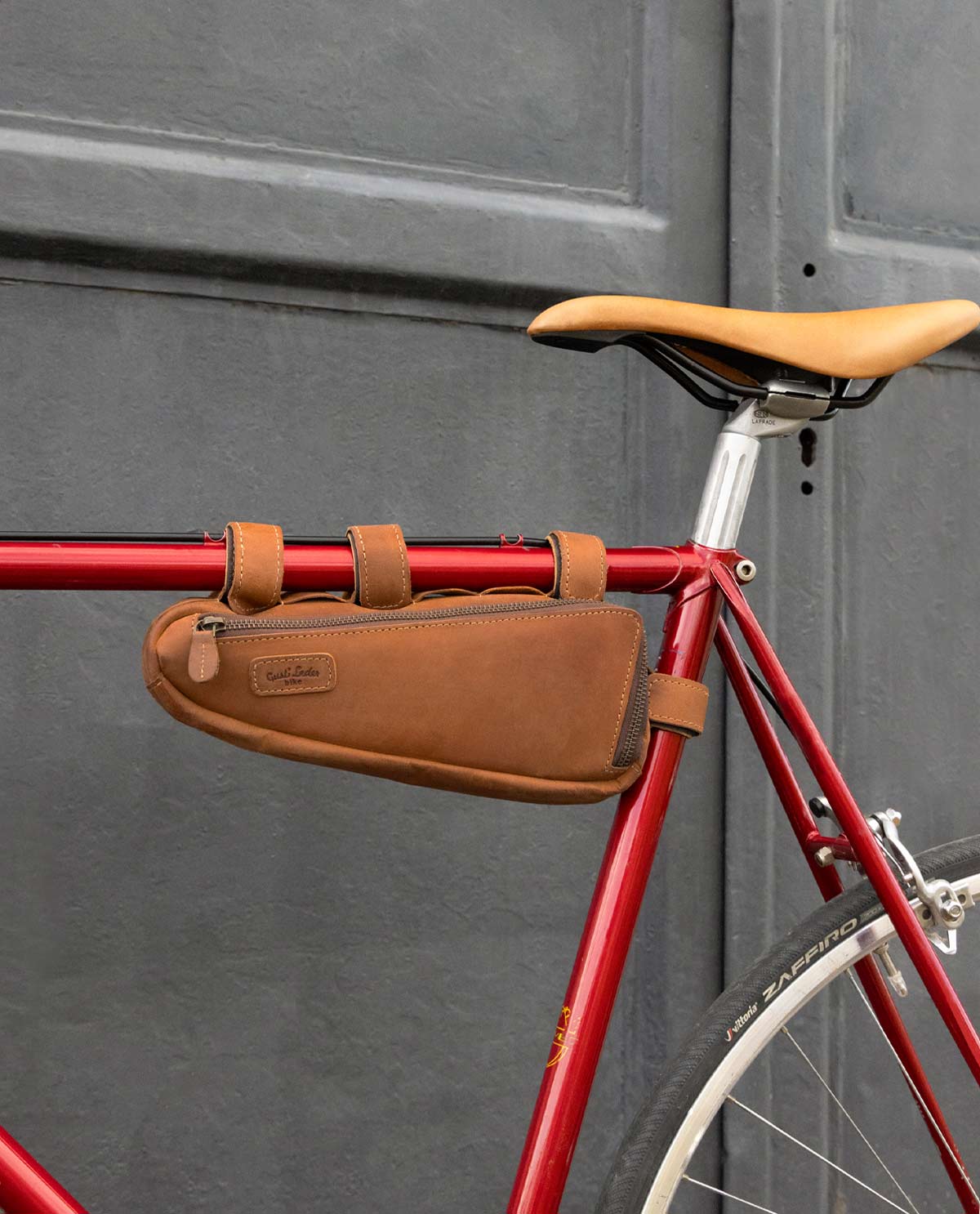 gusti-leder-maurice-g-fahrrad-rahmentasche-aus-b-ffelleder image 1