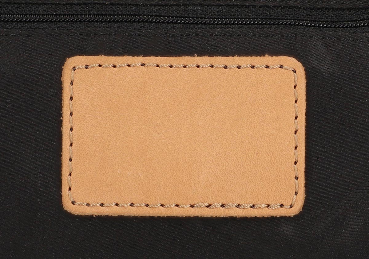 gusti-leder-louise-kosmetiktasche-leder-outlet-klein image 8