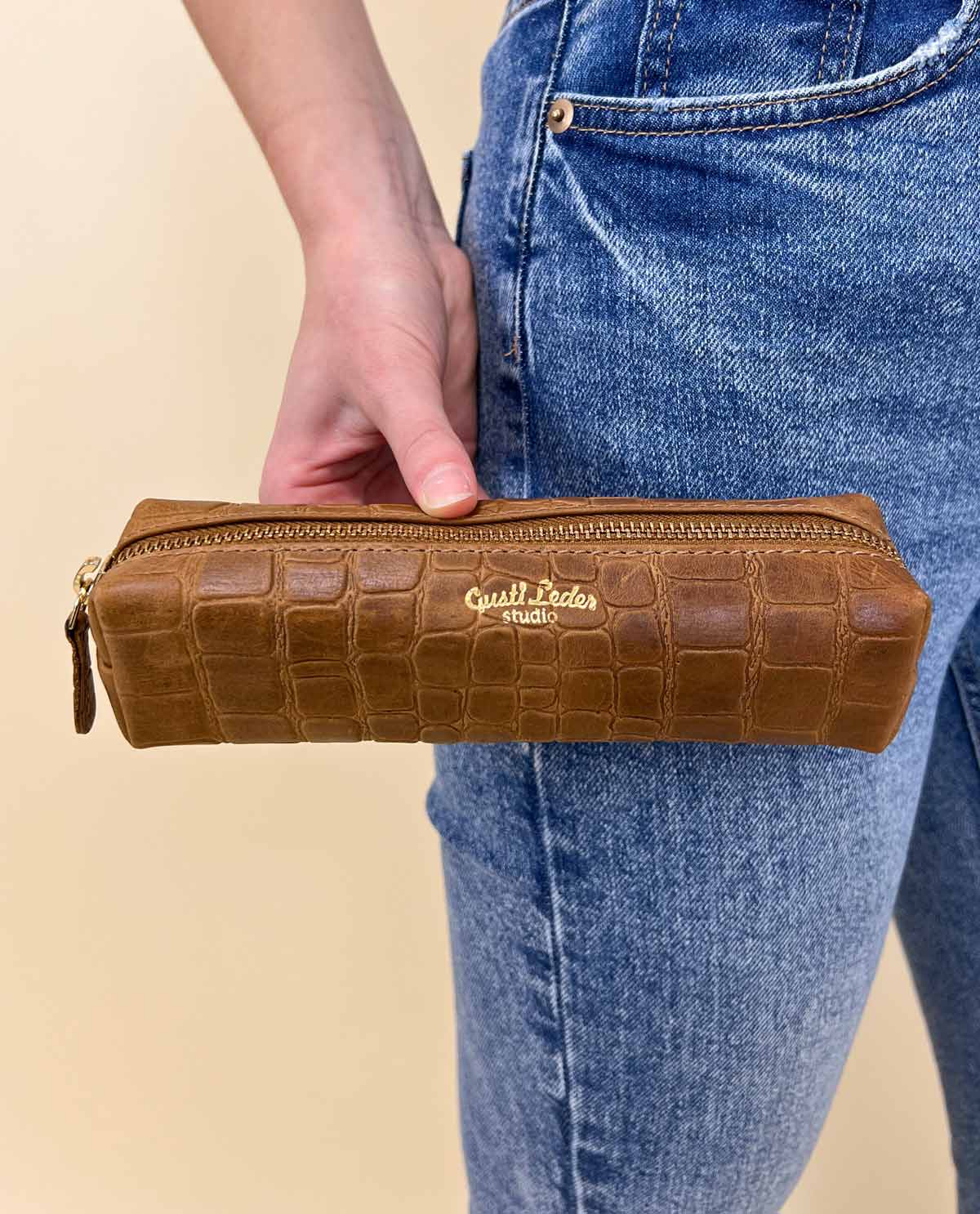 gusti-leder-addison-schlankes-stifteetui-aus-leder image 1