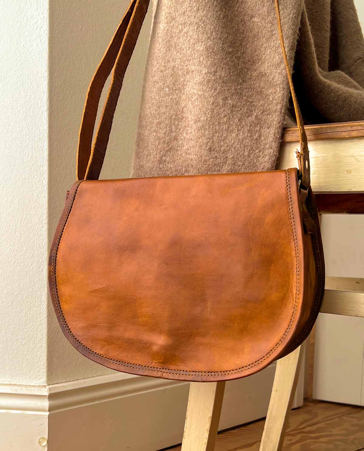 gusti-leder-holly-handtasche-leder-outlet image 2