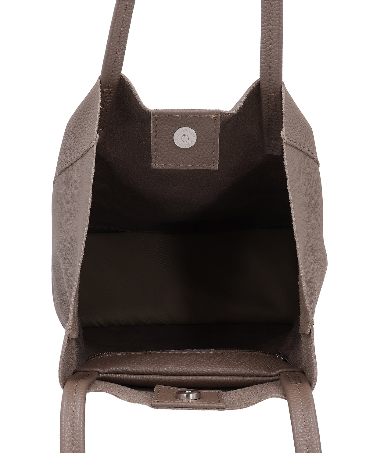 gusti-leder-vilma-lederhandtasche-braun-mit-magnetverschluss image 4