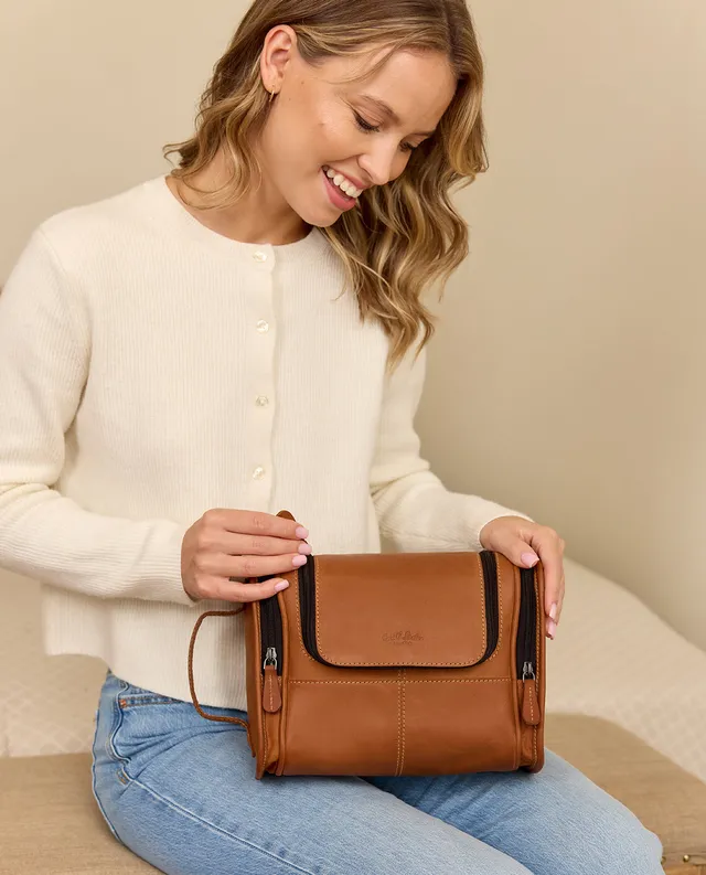 gusti-leder-chester-waschtasche-kulturbeutel-aus-leder-mit-haken image 1