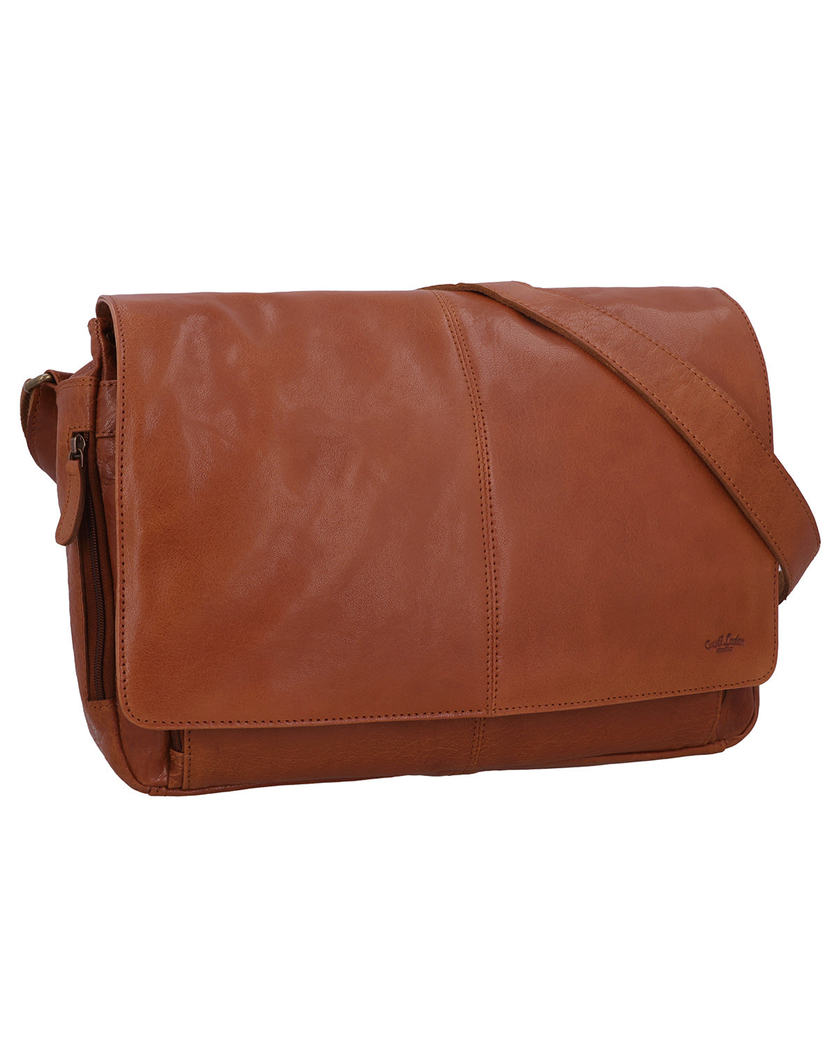 gusti-leder-florin-aktentasche-aus-leder-mit-airtag-fach-und-fahrrad-gurt image 2