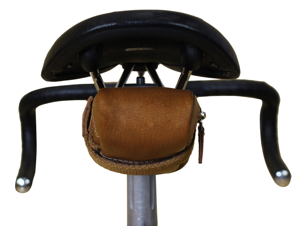 gusti-leder-udo-b-fahrradsatteltasche-aus-b-ffelleder-3 image 2