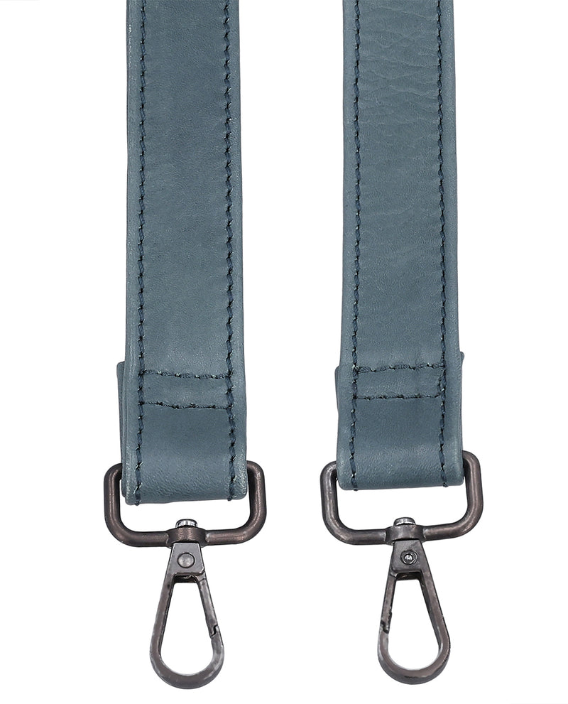 gusti-leder-bibi-damen-schultertasche-aus-blauem-leder-mit-airtag-fach image 2