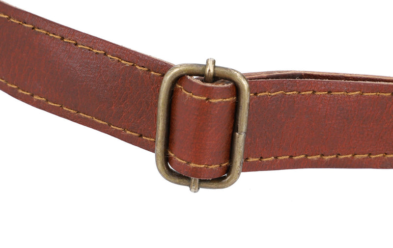 gusti-leder-edda-handtasche-nature-mit-verschluss-haken image 3