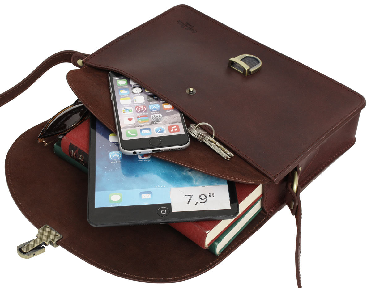 gusti-leder-outlet-handtasche-mit-innenf-chern-und-schl-sselanh-nger image 3