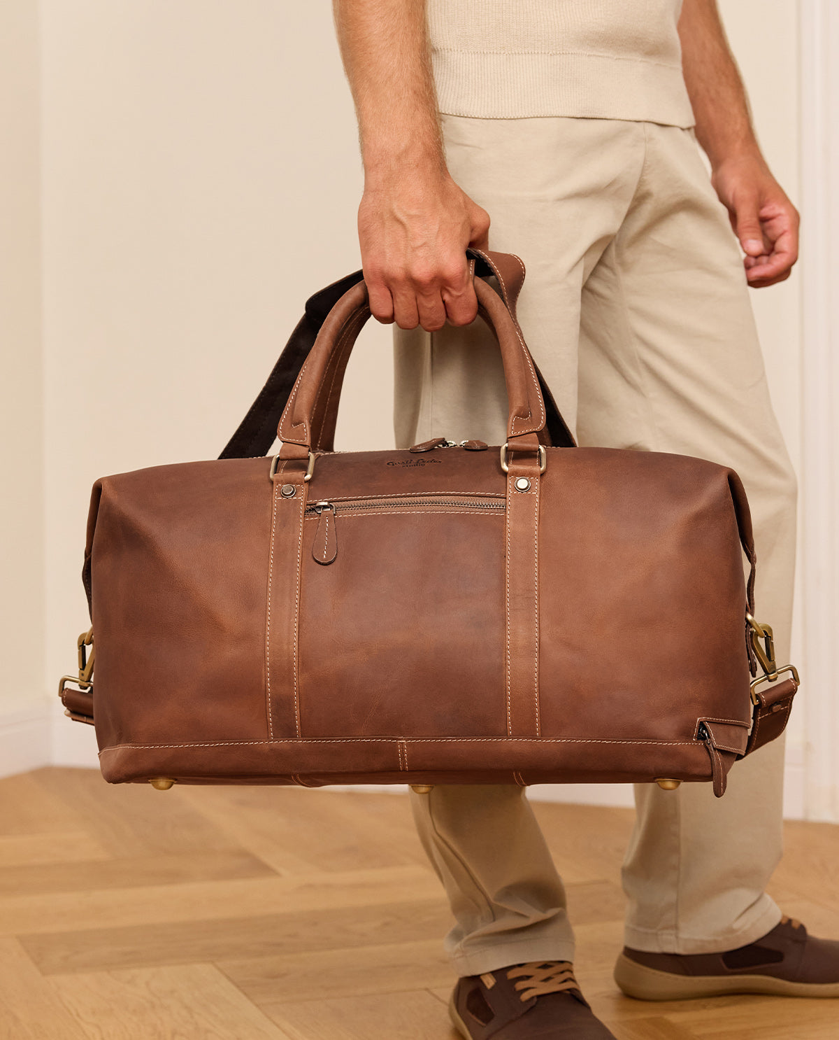 gusti-leder-ruben-reisetasche-aus-leder-vintage-weekender image 1