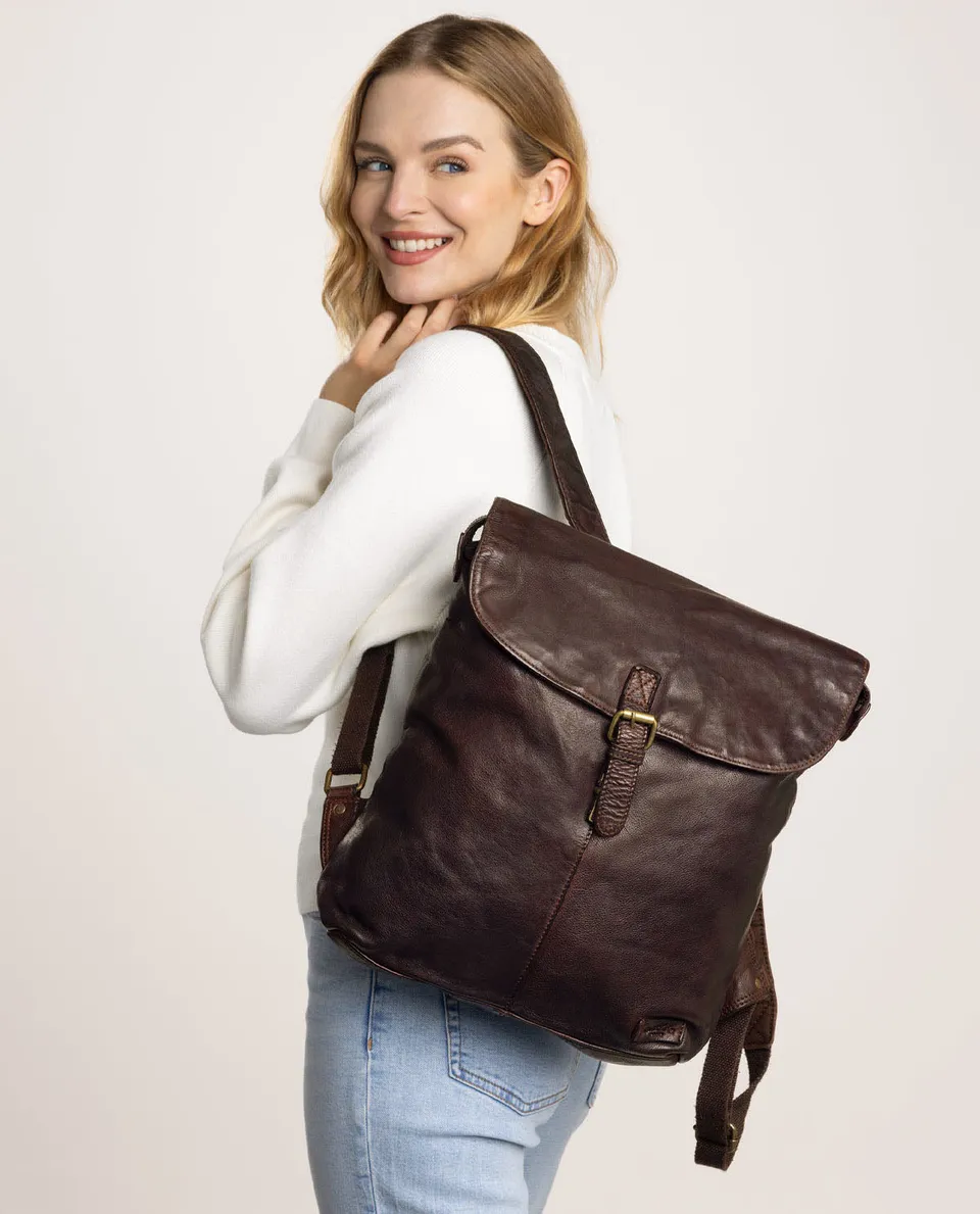 gusti-leder-kieran-city-rucksack-waschleder-echtleder-unikat image 1