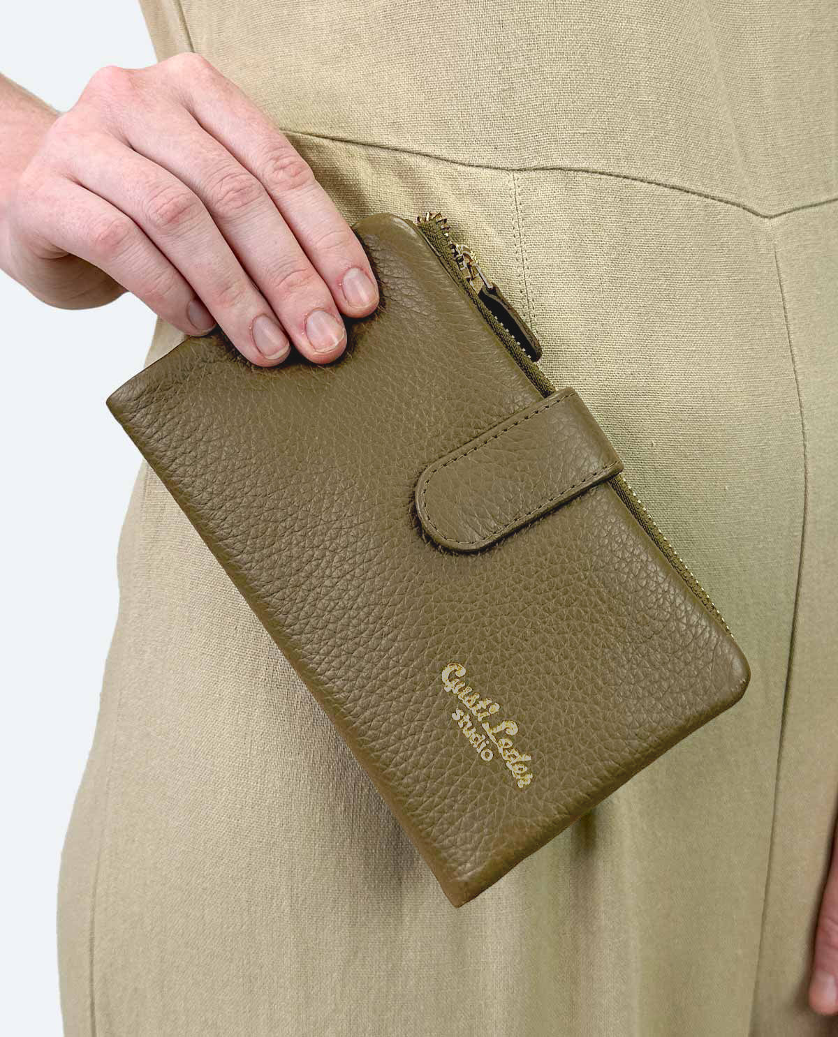 gusti-leder-levi-geldb-rse-damen-gr-n-mit-rfid-schutz image 1