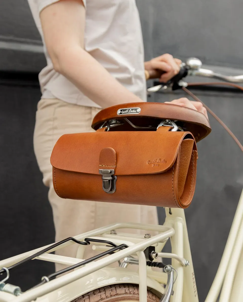 gusti-leder-marti-fahrradsatteltasche-aus-b-ffelleder image 1