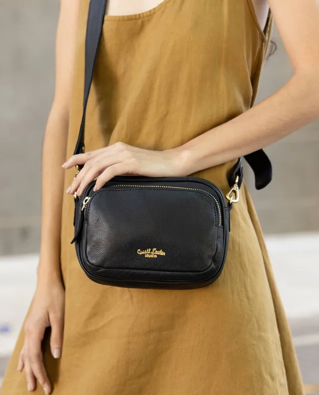 gusti-leder-lulu-handtasche-party-bag-aus-leder-f-r-day-look-und-abend image 1