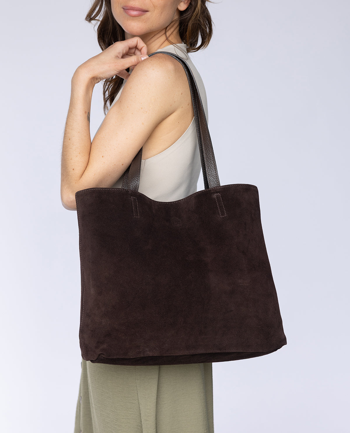 gusti-leder-rebekka-handtasche-damen-reversible-shopper-glattleder-wildleder image 4