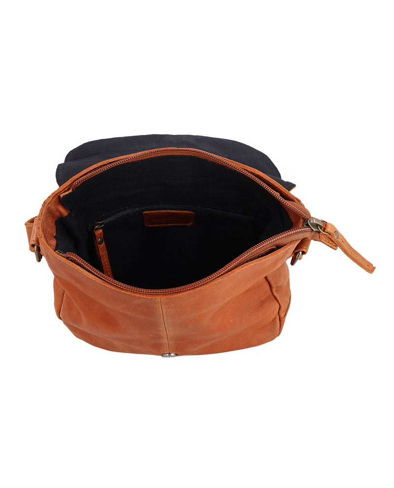 gusti-leder-candice-crossbody-handtasche-aus-leder image 7