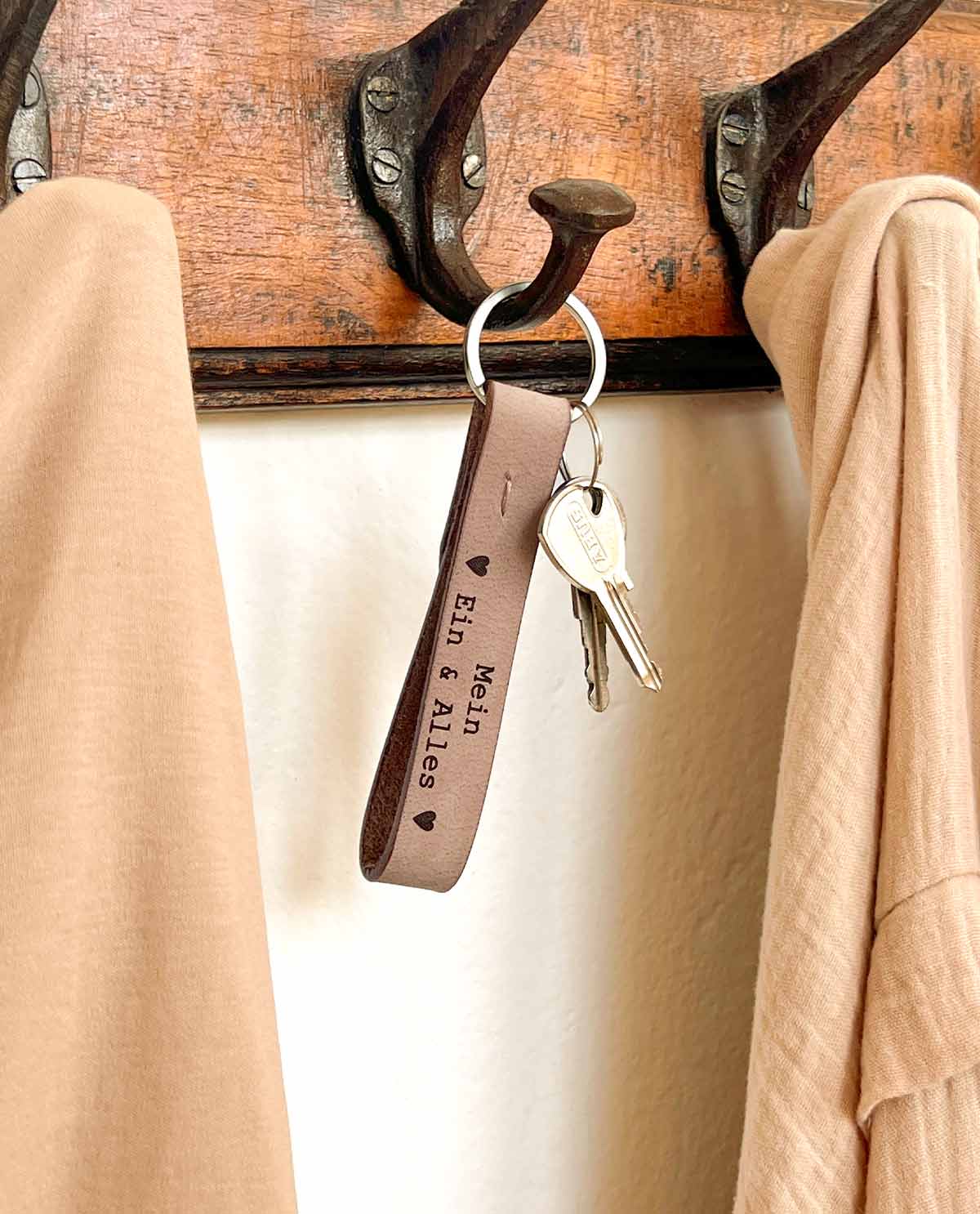 gusti-leder-aaron-schl-sselanh-nger-b-ffelleder-vintage-look image 8
