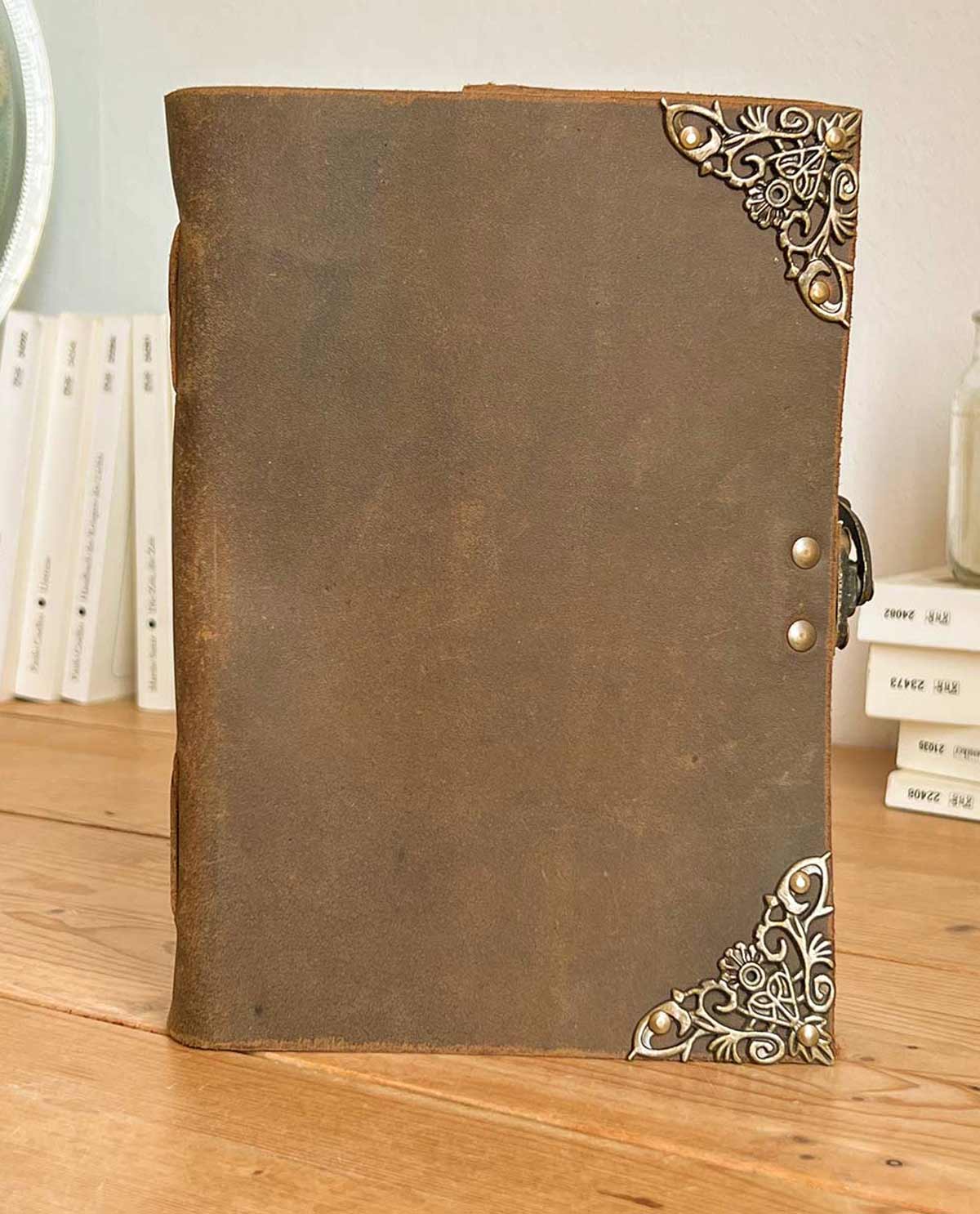 gusti-leder-gerendiell-notizbuch-lederbuch-outlet-vintage image 2