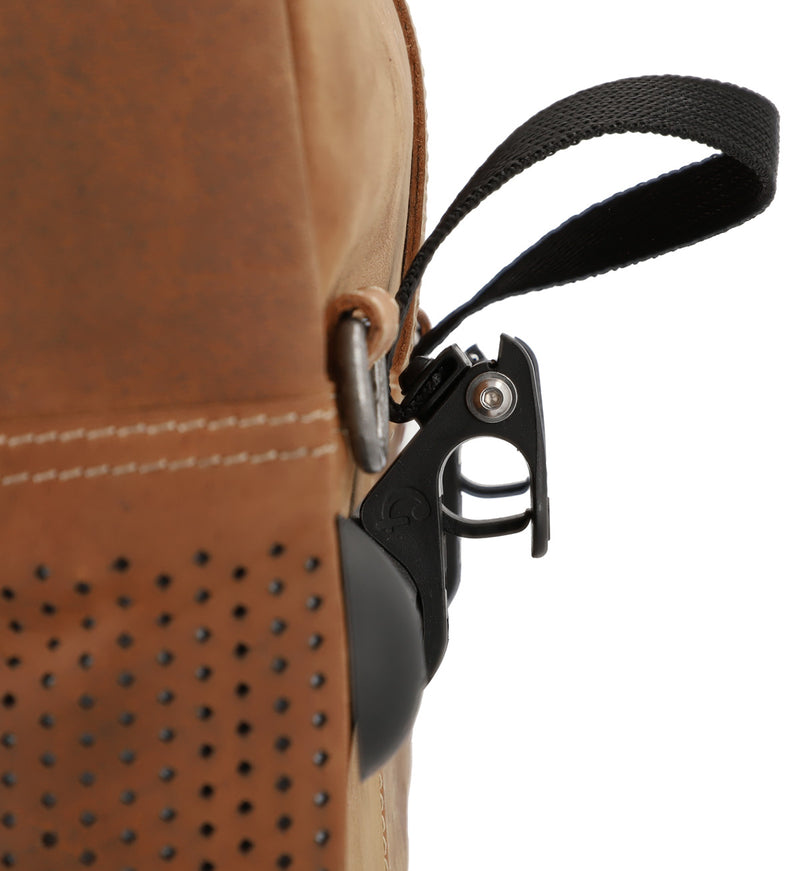 gusti-leder-miquel-i-rolltop-leder-rucksack-mit-laptopfach image 3