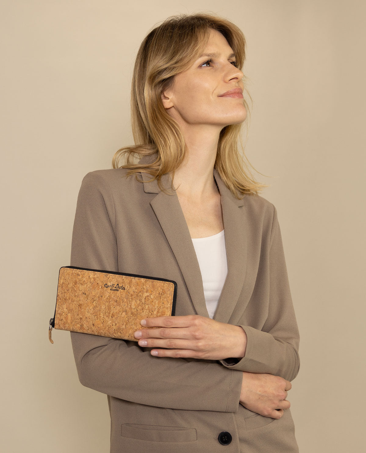 gusti-leder-cara-damen-geldb-rse-aus-naturkork-nachhaltige-b-rse image 1