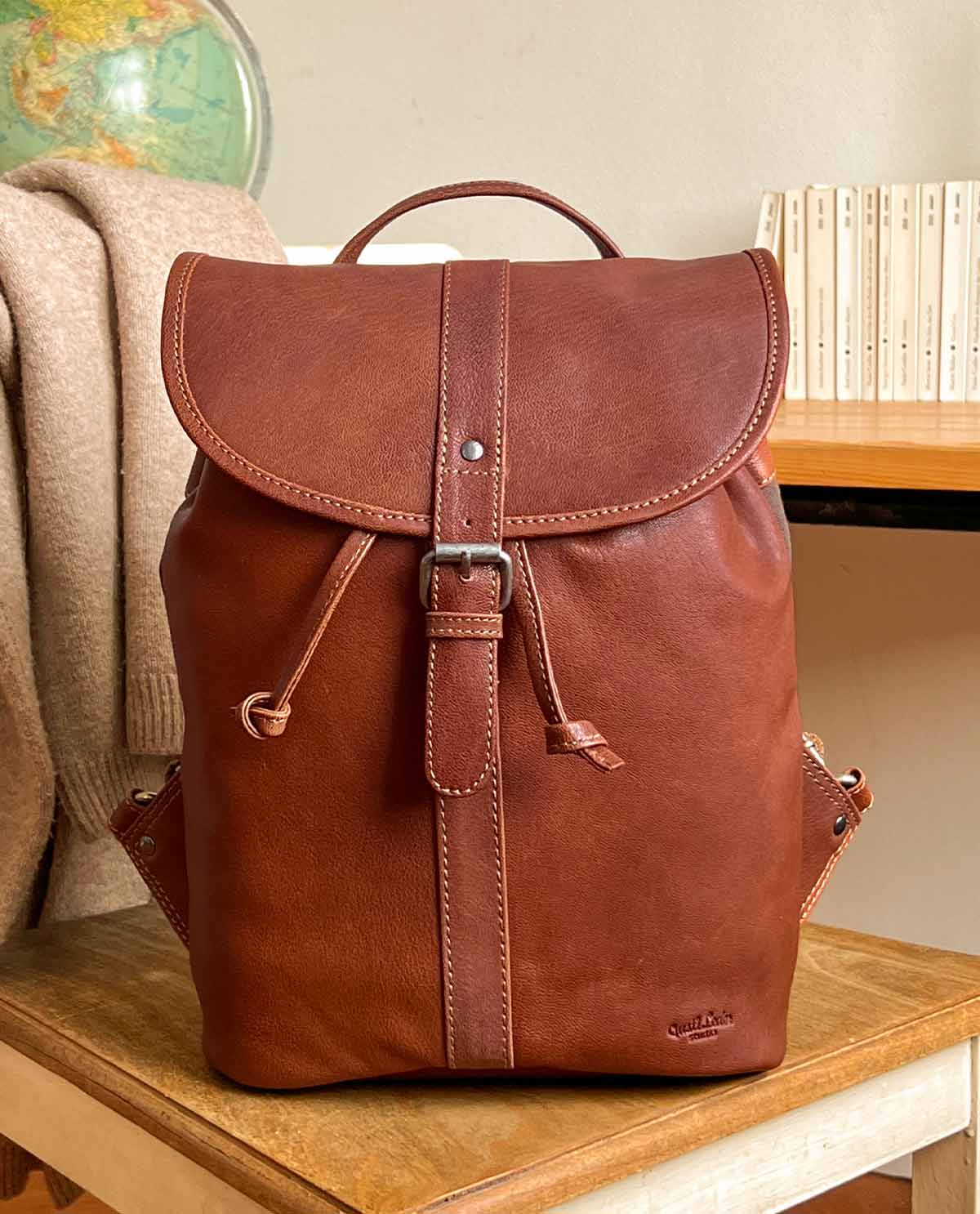gusti-leder-bennett-city-rucksack-leder-kompakt-3 image 1