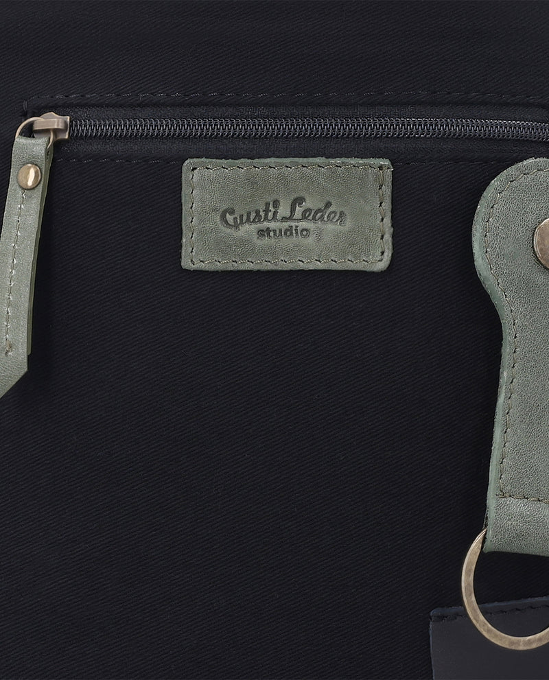 gusti-leder-thyra-handtasche-damen-leder-gr-n-mit-airtag-fach image 3
