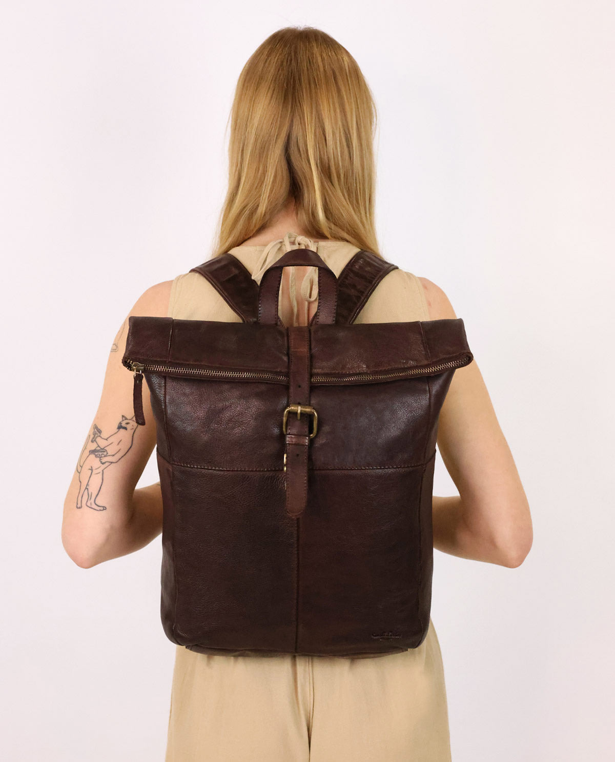 gusti-leder-henning-rucksack-waschleder-urban image 1
