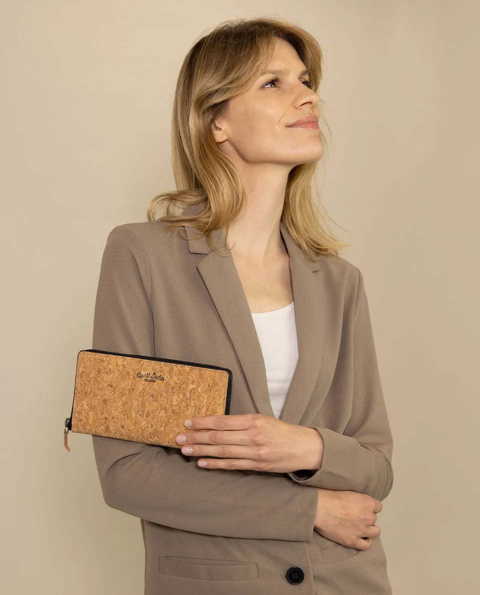 gusti-leder-cara-damen-geldb-rse-aus-naturkork-nachhaltige-b-rse image 1