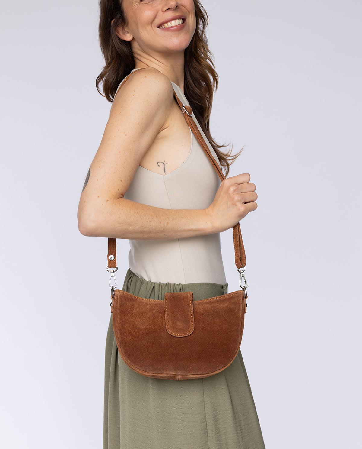 gusti-leder-mari-mini-handtasche-aus-leder-braun-made-in-italy image 1