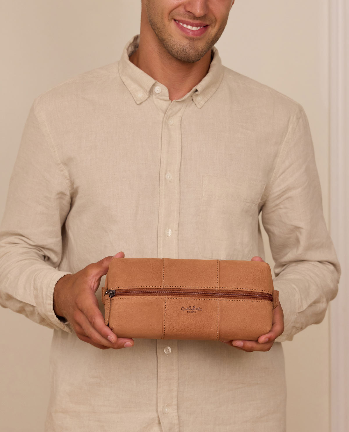 gusti-leder-marcin-kosmetiktasche-aus-leder image 1